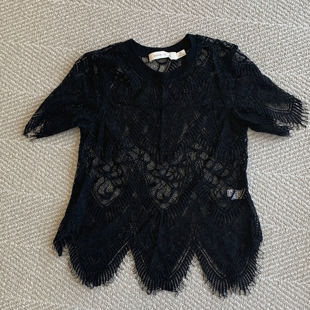 Black Lace Scallop Hem Top – Bishop + Young – Dressy / Date Night – XS